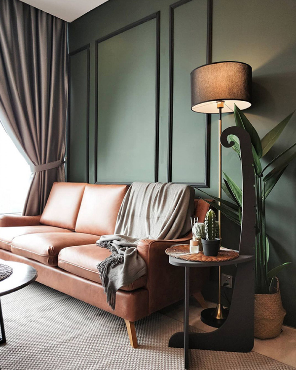 Manhattan Black Faux Leather 3 Seater Sofa Bed With Bluetooth Speakers Baci Living Room